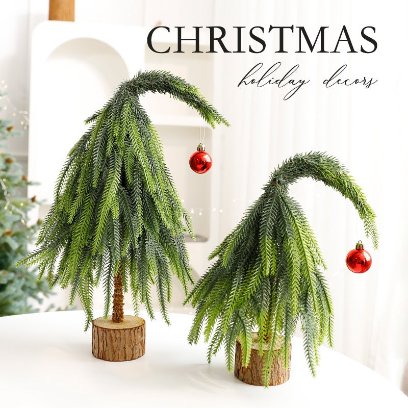 Christmas Tree Decoration Plastic Pot with Red Berries for Holiday Scene Display